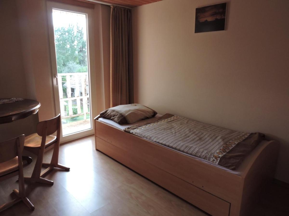 Grosses Ferienhaus Plattensee Balaton - Nyaralo Haz 6 Szobaval, 5 Fuerdoszobaval, 3000 Nm Apartment Szolad Екстериор снимка