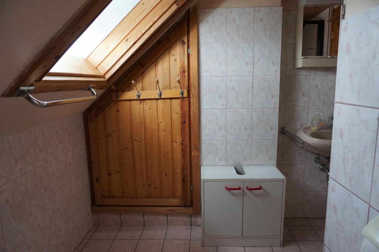 Grosses Ferienhaus Plattensee Balaton - Nyaralo Haz 6 Szobaval, 5 Fuerdoszobaval, 3000 Nm Apartment Szolad Екстериор снимка
