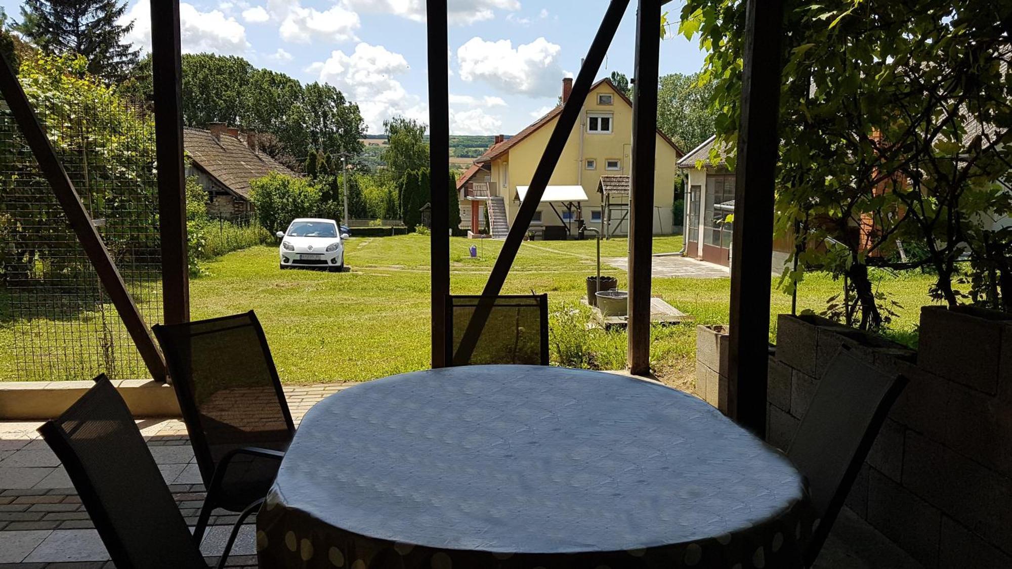 Grosses Ferienhaus Plattensee Balaton - Nyaralo Haz 6 Szobaval, 5 Fuerdoszobaval, 3000 Nm Apartment Szolad Екстериор снимка